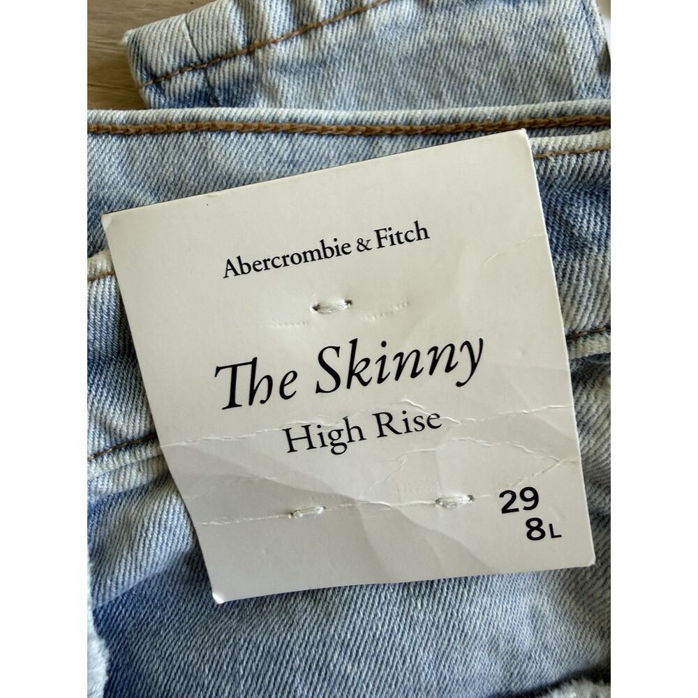 NWT Abercrombie & Fitch Skinny High Rise Split Vent Hem Jean Womens Size 29/8L - Picture 4 of 11